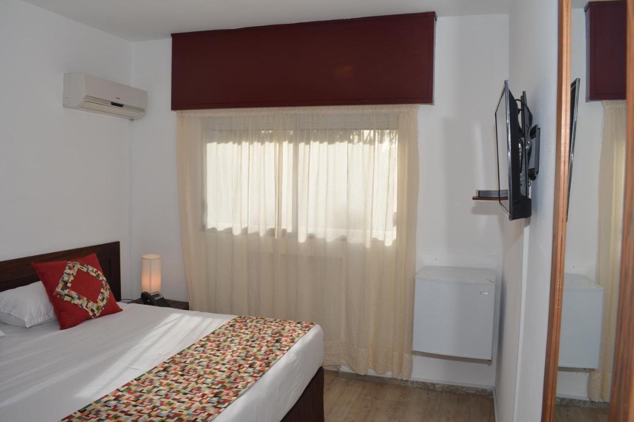 Hotel Express Maldonado Exterior photo